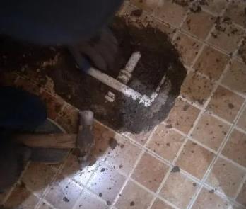 涿鹿卫生间漏水维修公司为您分享下卫生间渗水如何处理及注意事项